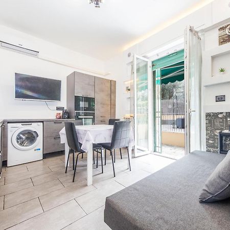 Due Passi Dal Mare Appartement Genua Buitenkant foto