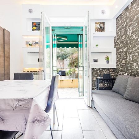 Due Passi Dal Mare Appartement Genua Buitenkant foto